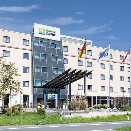 Holiday Inn Express Frankfurt Airport, An Ihg Hotel Mörfelden-Walldorf Exterior foto